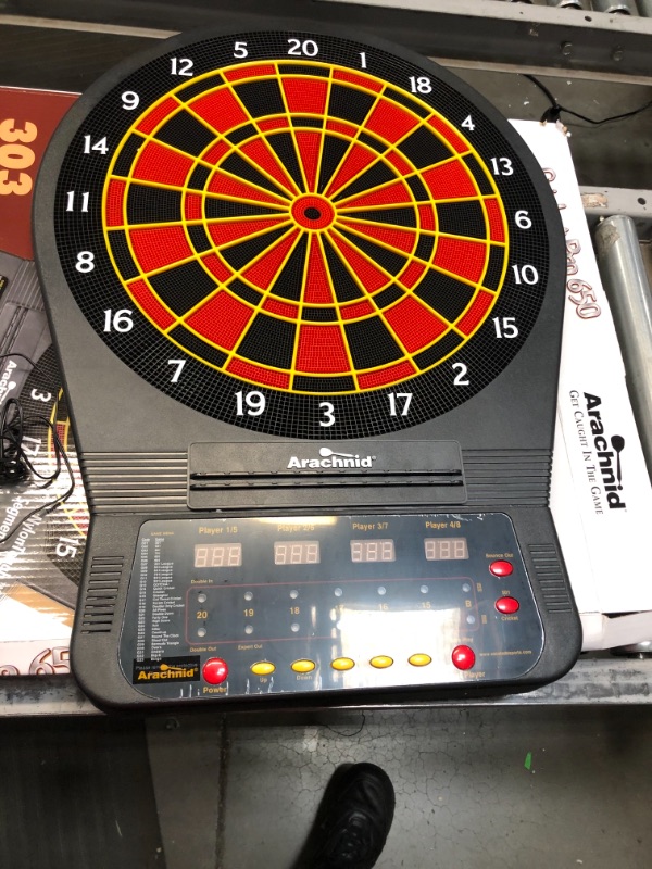 Photo 3 of Arachnid Cricket Pro 650 Electronic Dartboard