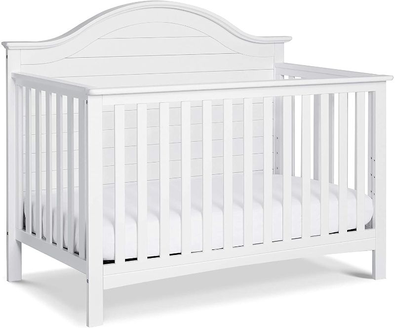 Photo 1 of Carter's by DaVinci Nolan 4-in-1 Convertible Crib in White, Greenguard Gold Certified
 
NO HARDWARE AND DAMAGED 