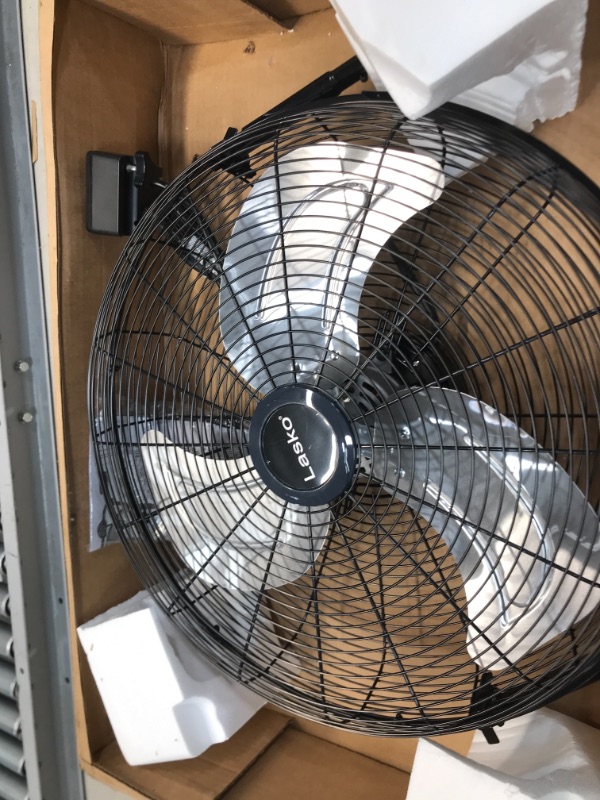 Photo 1 of Lasko 2264qm 20" High Velocity Floor Fan