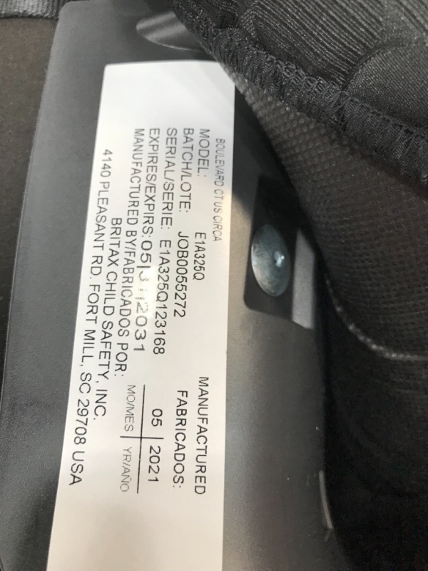 Photo 3 of Britax Boulevard ClickTight Convertible Car Seat, Circa
