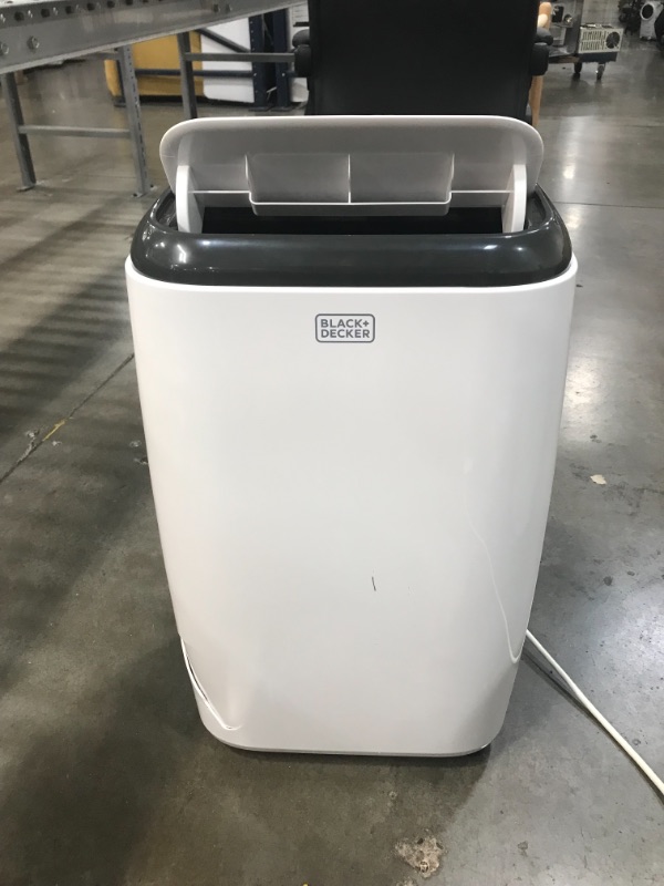 Photo 1 of BLACK+DECKER BPP05WTB Portable Air Conditioner with Remote Control, 5,000 BTU SACC/CEC (8,000 BTU ASHRAE), White
**MISSING SOME ACCESSORIES**BLOWS ICE COLD**