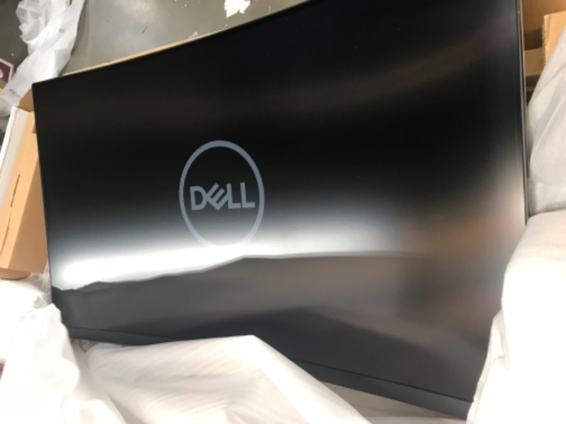 Photo 2 of Dell S3221QS 32 Inch Curved 4K UHD, VA Ultra-Thin Bezel Monitor, AMD FreeSync, HDMI, DisplayPort, Built in Speakers, VESA Certified, Silver
