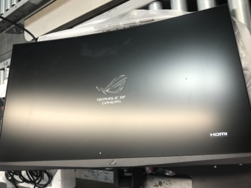 Photo 2 of ASUS ROG Swift PG27VQ 27” 1440p 1ms 165Hz DP HDMI G-SYNC Aura Sync Curved Gaming Monitor with Eye Care
