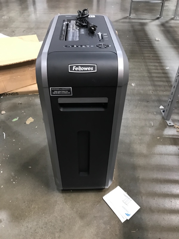 Photo 2 of Fellowes, Inc Shredder,Cross Cut, 18 Sht Cap Black 