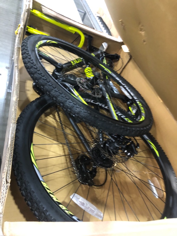 Photo 3 of 700c Mens Schwinn OR2 Bike, Black/Green 29in tire 
