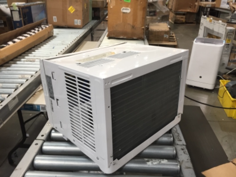 Photo 3 of DAMAGED!
Keystone 8,000 BTU Window Mounted Air Conditioner | Follow Me LCD Remote Control | Energy Saver Sleep Mode | 24H Timer | Auto-Restart | AC for Rooms up to 350 Sq. Ft | KSTAW08BE, 13.400,