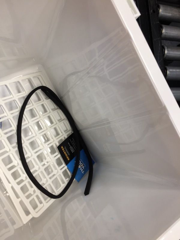 Photo 1 of AstroAI Electric Cooler 26 Quarts 24 Liter  12V DC Portable Thermoelectric Car Cooler Gray