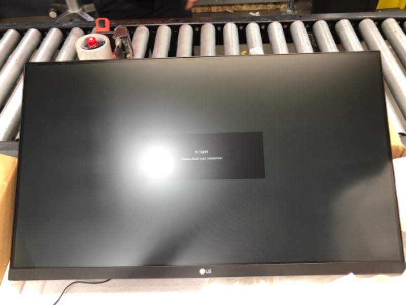 Photo 2 of LG 27MK60TM-B 27 Full HD 16:9 IPS LED Monitor with Radeon FreeSync
