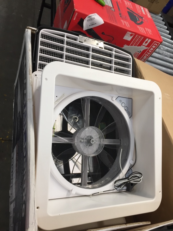 Photo 1 of Maxxair 00-06401K Maxxfan Deluxe Vent 12V Smoke