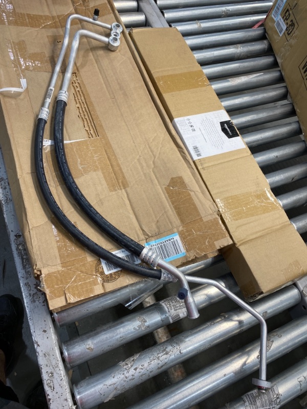 Photo 1 of AC MANIFOLD ASSEMBLY HOSE LINE FOR VEHICLE (UNKNOWN MAKE/MODEL)