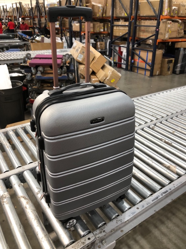 Photo 5 of *USED*
Rockland Melbourne Hardside Expandable Spinner Wheel Luggage, Silver, 2-Piece Set (20/28)
