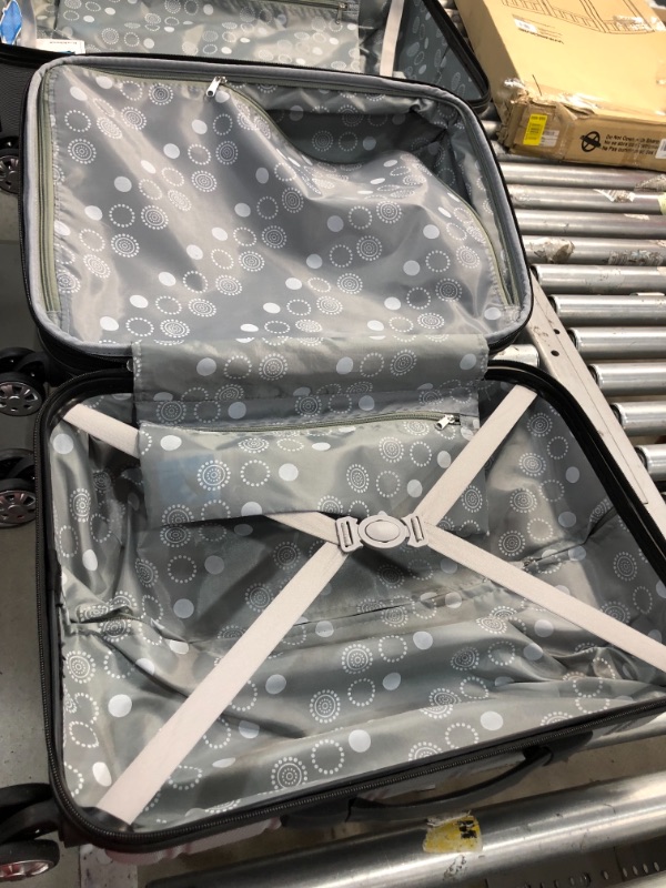 Photo 6 of *USED*
Rockland Melbourne Hardside Expandable Spinner Wheel Luggage, Silver, 2-Piece Set (20/28)
