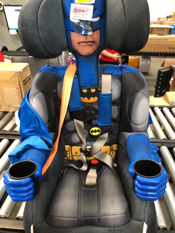 Photo 3 of 
KidsEmbrace 2-in-1 Harness Booster Car Seat, DC Comics Batman
Style:Batman