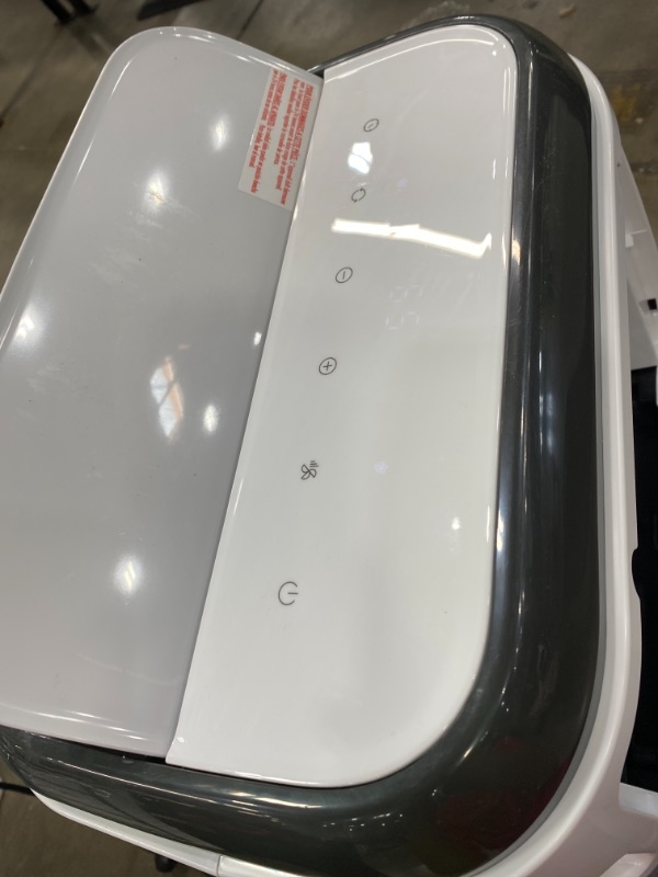 Photo 1 of BLACK+DECKER BPP10HWTB Portable Air Conditioner COSMETIC DAMAGE 