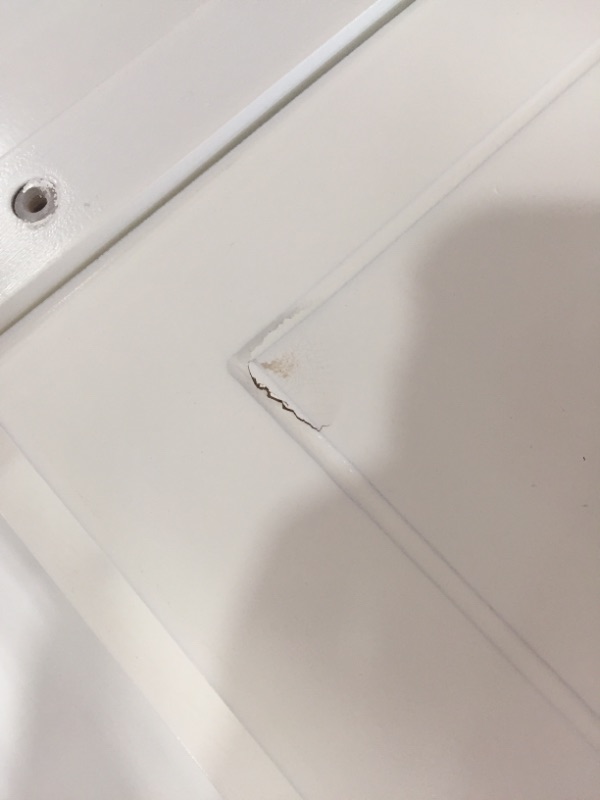 Photo 3 of Delta Children MySize Toddler Bed, Bianca White

//MINOR DAMAGE WITH A CRACK 
