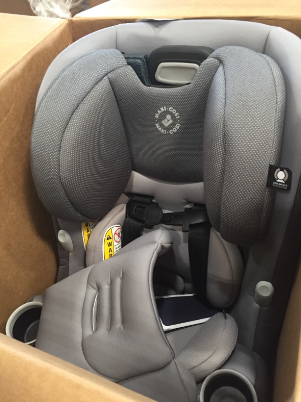 Photo 3 of Maxi-Cosi Pria All-in-1 Convertible Car Seat, Silver Charm
