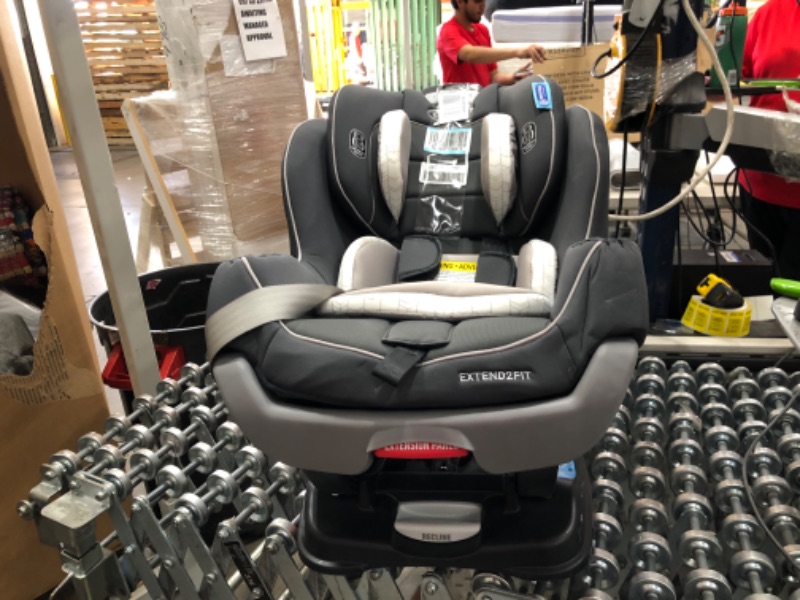 Photo 4 of Graco Extend2Fit Convertible Car Seat | Ride Rear Facing Longer with Extend2Fit, Redmond, Amazon Exclusive


//missing cup holders