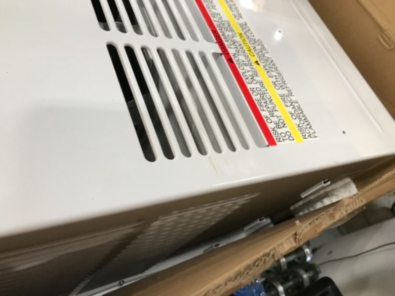 Photo 4 of DOES NOT GET COLD PARTS ONLY
GE Appliances AHY08LZ GE 8,000 BTU 115-Volt Smart Window Air Conditioner, Energy Star humidty-Meters, 115V, White
