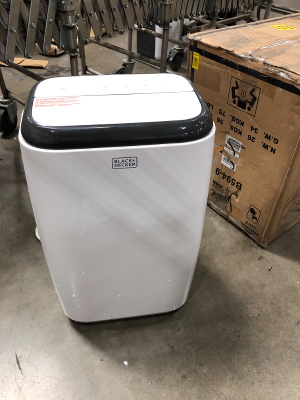 Photo 3 of BLACK+DECKER BPP10HWTB Portable Air Conditioner with Heat and Remote Control, 10,000 BTU SACC/CEC (14,000 BTU ASHRAE), Cools Up to 450 Square Feet, White
