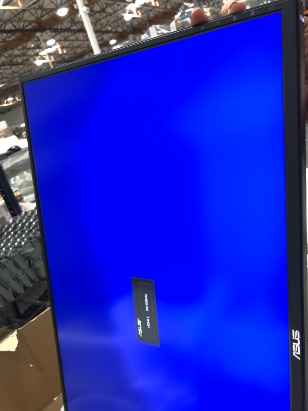 Photo 3 of ASUS 28" 4K 3840x2160 60hz 1ms DP HDMI AMD FREESYNC UHD LED Gaming Monitor - VP28UQG