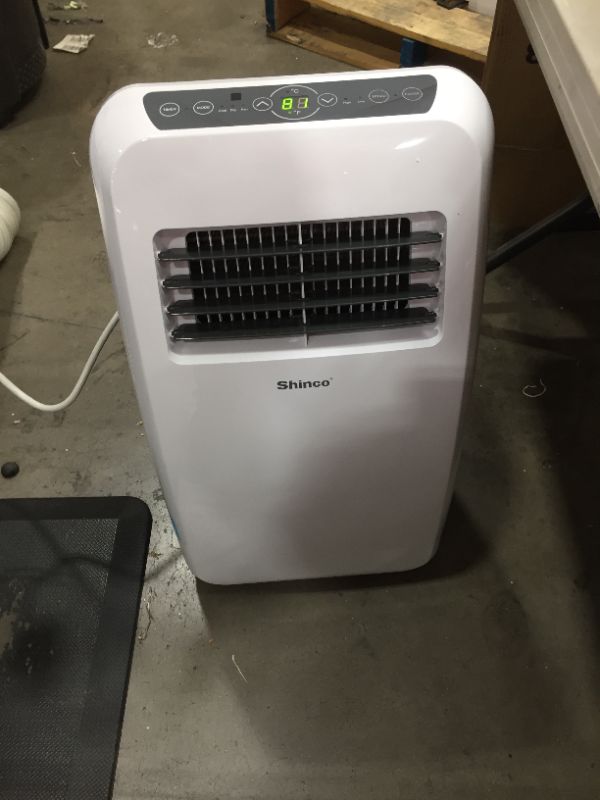 Photo 2 of Shinco SPF2-08C White Portable Air Conditioner