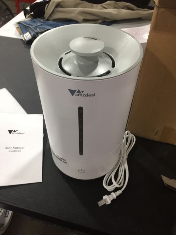 Photo 2 of Amzdeal 4LTop Filling Humidifier
