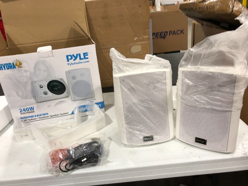 Photo 2 of Pyle Home PDWR51BTWT 5.25" Indoor/Outdoor Wall-Mount Bluetooth Speaker System (White)