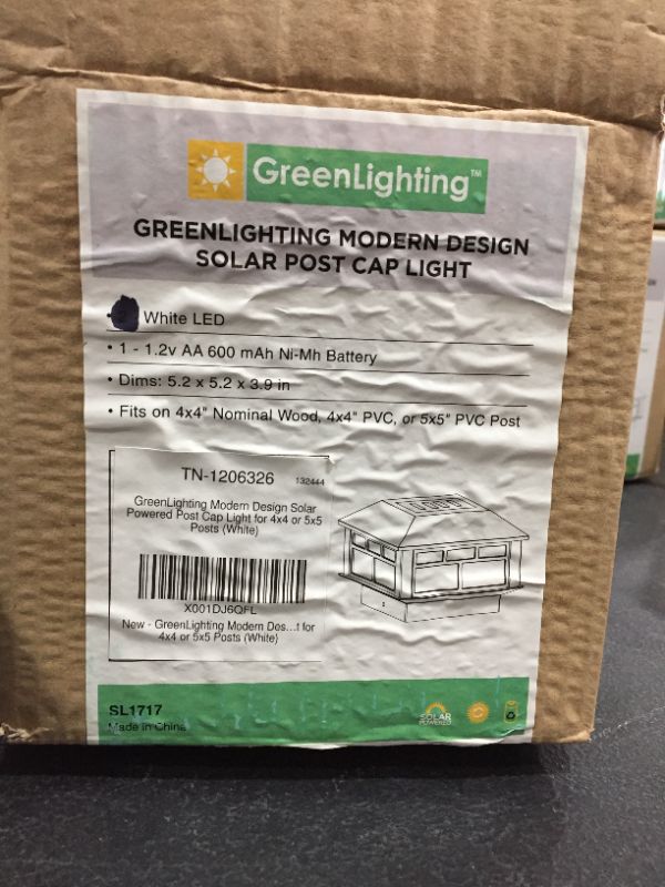 Photo 1 of  1 PC GreenLighting Veranda Solar Powered LED Post Cap Light for 4" x 4" Wood Posts (White)
