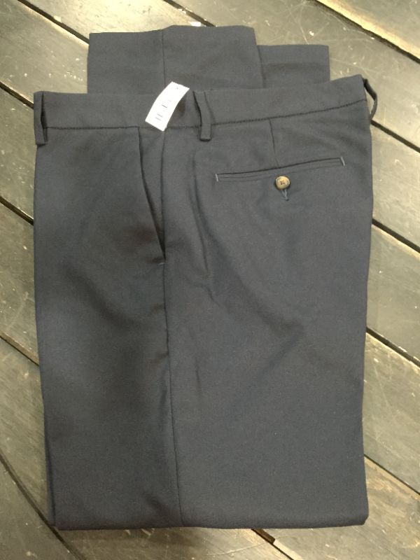 Photo 2 of Amazon Essentials Men's Slim-Fit Flat-Front Dress Pants 34x30
