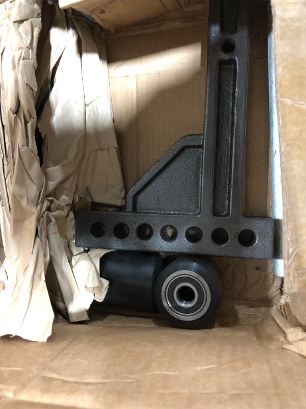 Photo 1 of Blue Ox BXW2000 SWAYPRO Weight Distributing Hitch 2000lb Tongue Weight for Standard Coupler with Clamp-On Latches
