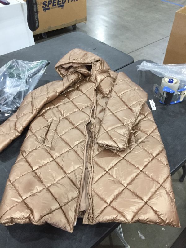 Photo 2 of Amazon Essentials Women's Heavy Weight Diamond Quilted Knee Length Puffer Coat
XL