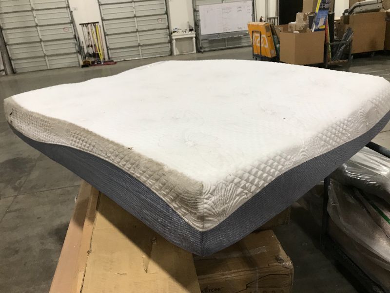 Photo 2 of 75 X 54 INCH QUEEN SIZED MATTRESS