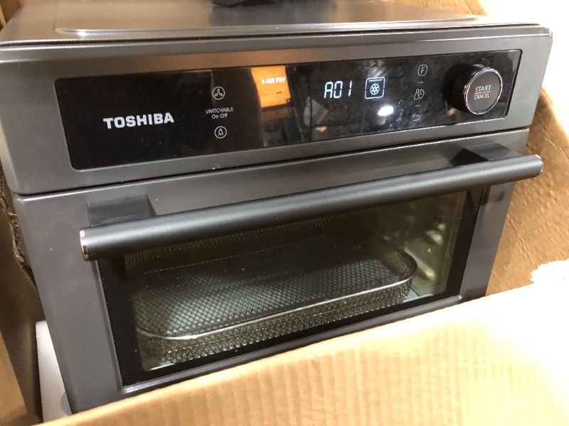 Photo 4 of Toshiba Air Fryer Toaster Oven, 13-in-1 Digital Convection Oven for Pizza, Chicken, Cookies, 25L, 1750W, Charcoal Grey, 6 slice