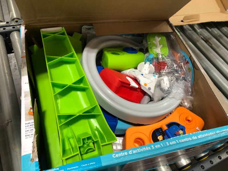 Photo 2 of Fisher-Price 3-in-1 Spin and Sort Activity Center
