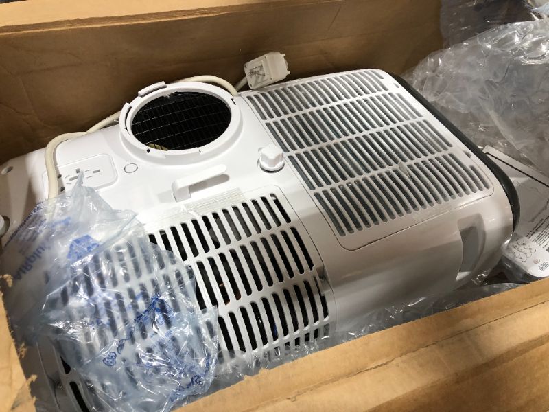Photo 4 of BLACK AND DECKER PORTABLE AIR CONDITIONER UNIT