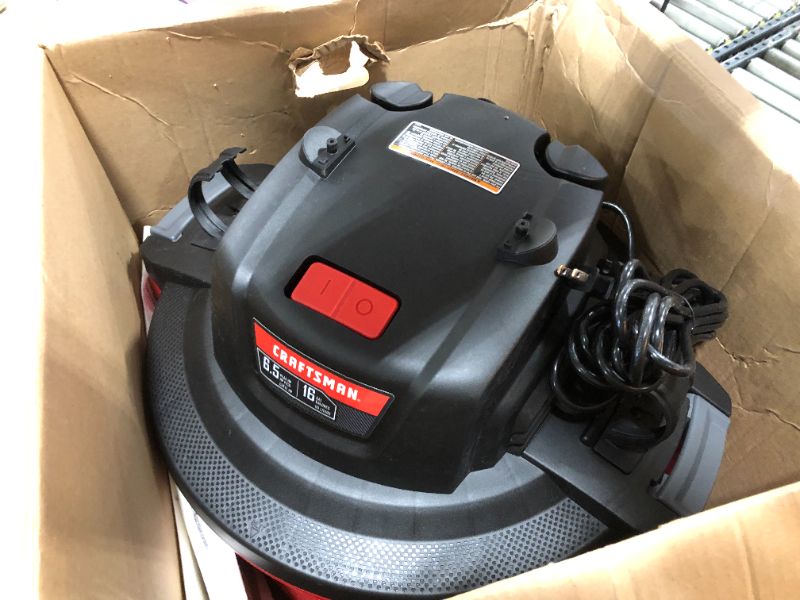 Photo 3 of craftsman 17595 16 gallon 6.5 peak hp wet/dry vac, heavyduty shop vacuum with attachments