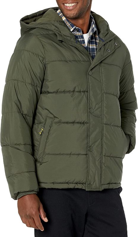 Photo 1 of Amazon Essentials Men's Heavyweight Hooded Puffer Coat, LARGE
