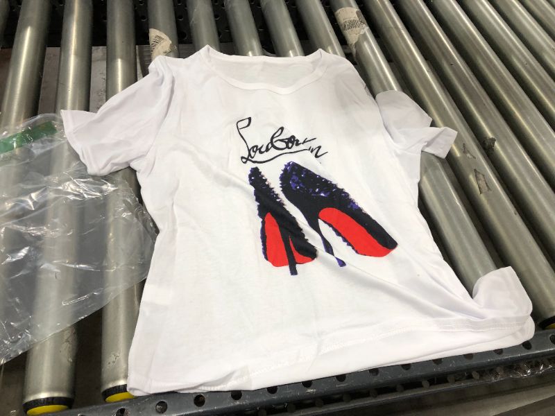 Photo 1 of LOUBOUTIN RED BOTTOM DESIGNER SHOE WOMENS T SHIRT, SIZE XL