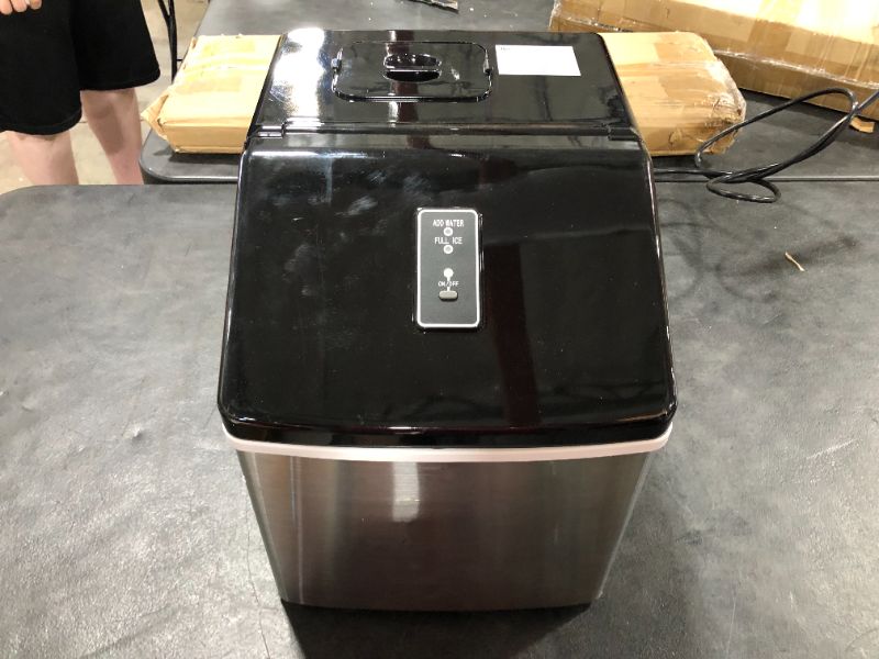 Photo 1 of 1pc HZB-13F 13kgs/24H Portable Automatic ice Maker, Household ice cube make machine for home use, bar, coffee shop
