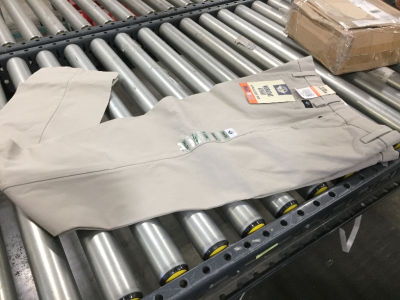 Photo 3 of Dockers Men's Straight Fit Workday Khaki Smart 360 FLEX Pants (Regular and Big & Tall) 34x34
