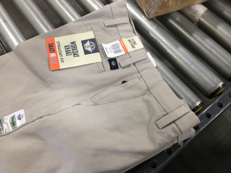 Photo 2 of Dockers Men's Straight Fit Workday Khaki Smart 360 FLEX Pants (Regular and Big & Tall) 34x34
