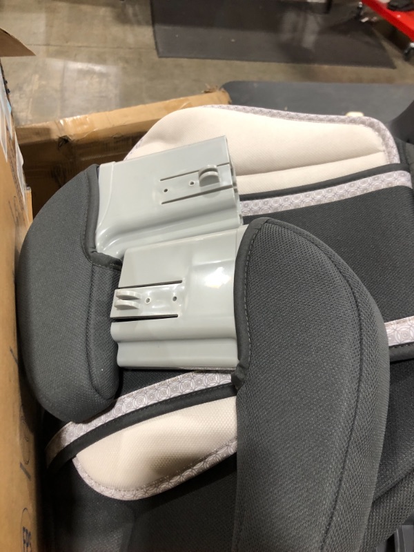 Photo 5 of Graco - TurboBooster Highback Booster Car Seat - Glacier