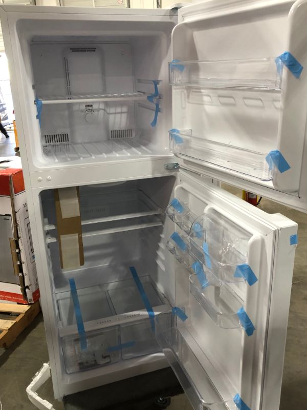 Photo 3 of 10.1 cu. ft. Top Freezer Refrigerator in White