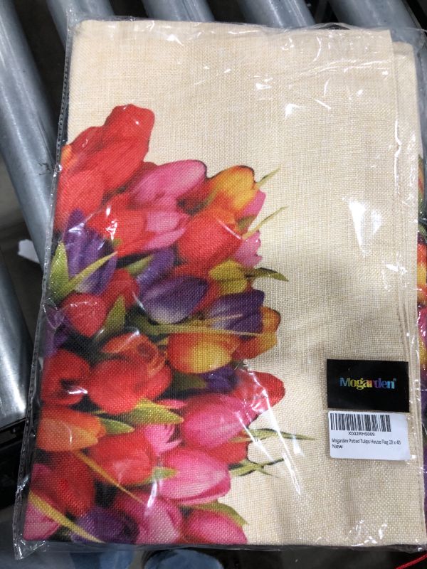 Photo 1 of 28*40 TULIP FLOWER FLAG