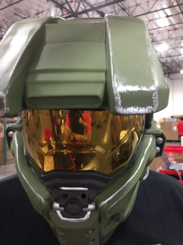 Photo 2 of Disguise Men's Halo Master Chief Ultra Prestige Costume