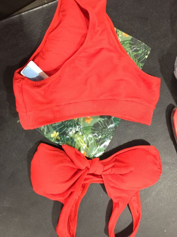 Photo 1 of cupshe two piece bikini
size Small red