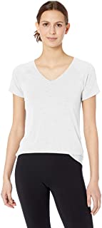 Photo 1 of Amazon Essentials Women's Studio Short-Sleeve Lightweight V-Neck T-Shirt
size XL
