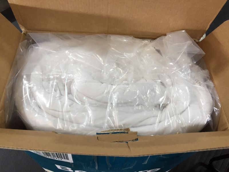 Photo 1 of Bedsure California King Comforter Duvet Insert - Down Alternative White Comforter Cal King Size, Quilted All Season California King Duvet Insert with Corner Tabs
