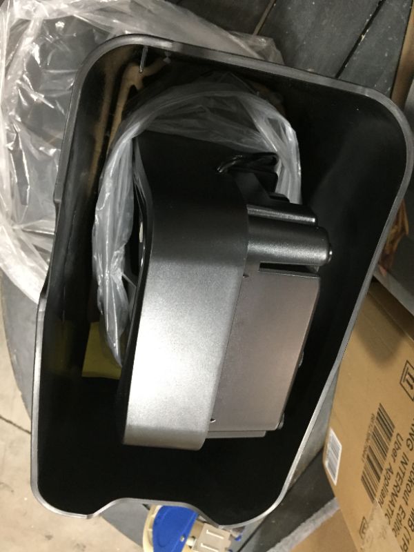 Photo 3 of Aurora AU1230XA Anti-Jam 12-Sheet Crosscut Paper and Credit Card Shredder with 5.2-Gallon Wastebasket