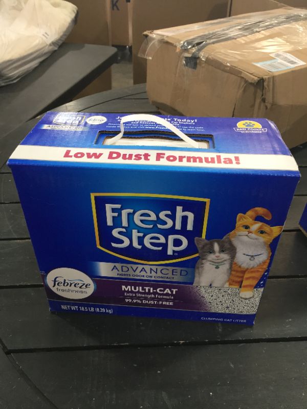 Photo 2 of Fresh Step Advanced Clumping Cat Litter 18.5 lb